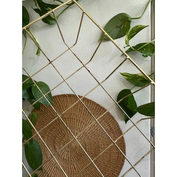 Gold lightweight wire basket - Picture 7 of 9